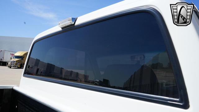 Photo of 1986 White and blue stripe Chevrolet C10/K10