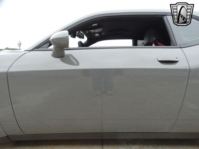 Photo of 2018 Gray Dodge Challenger