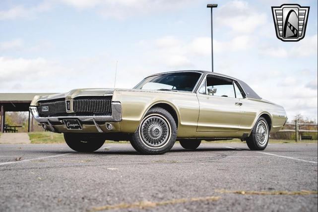 Photo of 1967 Sage Gold Mercury Cougar