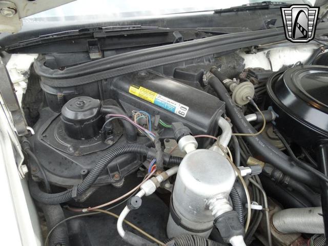 Photo of 1985 White Chevrolet El Camino