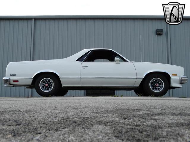 Photo of 1985 White Chevrolet El Camino