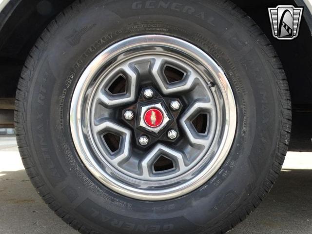 Photo of 1985 White Chevrolet El Camino