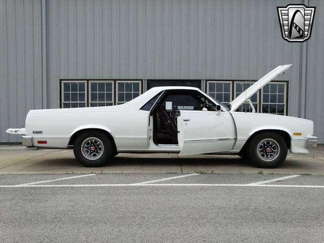 Photo of 1985 White Chevrolet El Camino