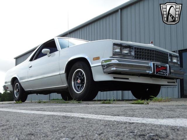 Photo of 1985 White Chevrolet El Camino