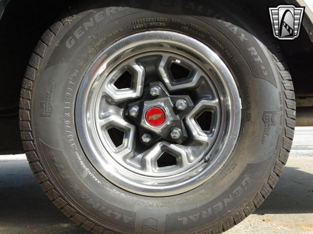 Photo of 1985 White Chevrolet El Camino