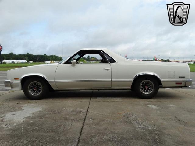 Photo of 1985 White Chevrolet El Camino