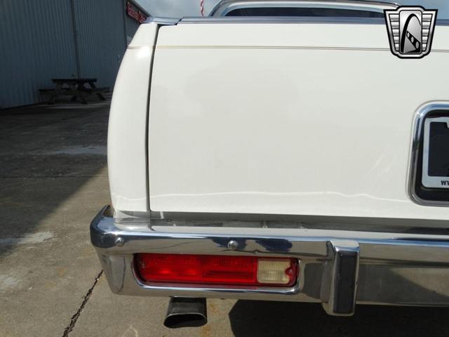 Photo of 1985 White Chevrolet El Camino