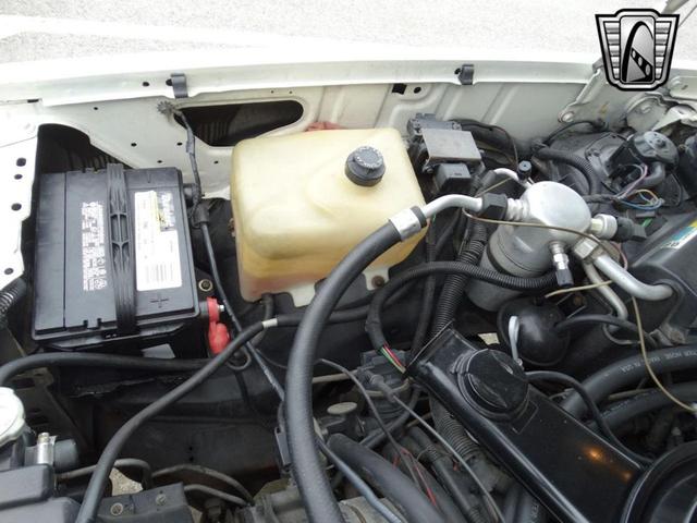 Photo of 1985 White Chevrolet El Camino