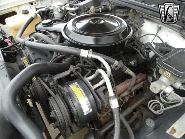 Photo of 1985 White Chevrolet El Camino