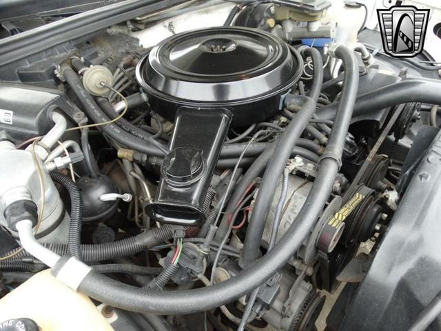 Photo of 1985 White Chevrolet El Camino