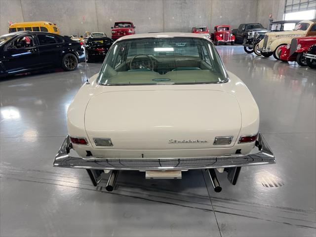 Photo of 1963 White Studebaker Avanti