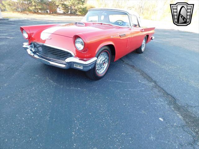 Photo of 1957 Red Ford Thunderbird