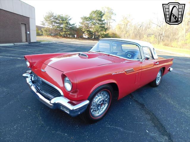 Photo of 1957 Red Ford Thunderbird