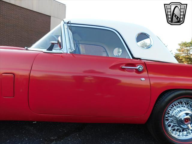 Photo of 1957 Red Ford Thunderbird