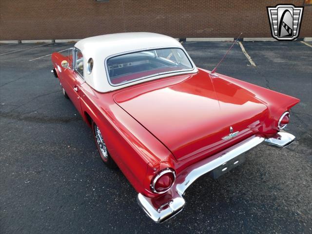 Photo of 1957 Red Ford Thunderbird