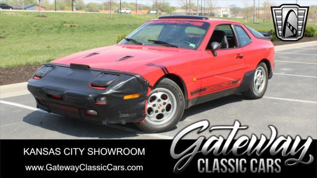 Photo of 1988 Red Porsche 944
