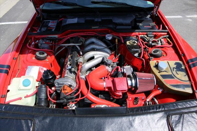 Photo of 1988 Red Porsche 944