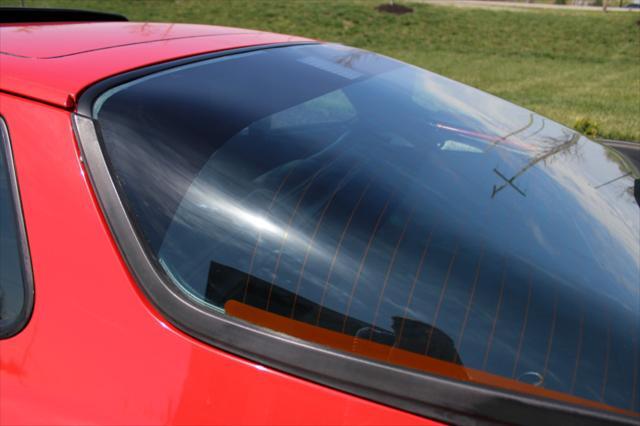 Photo of 1988 Red Porsche 944