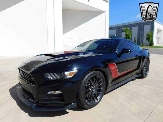 Photo of 2017 Shadow Black Ford Mustang