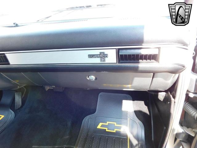 Photo of 1986 Gray Chevrolet C10/K10