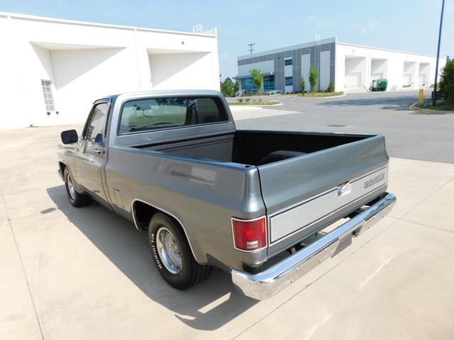 Photo of 1986 Gray Chevrolet C10/K10