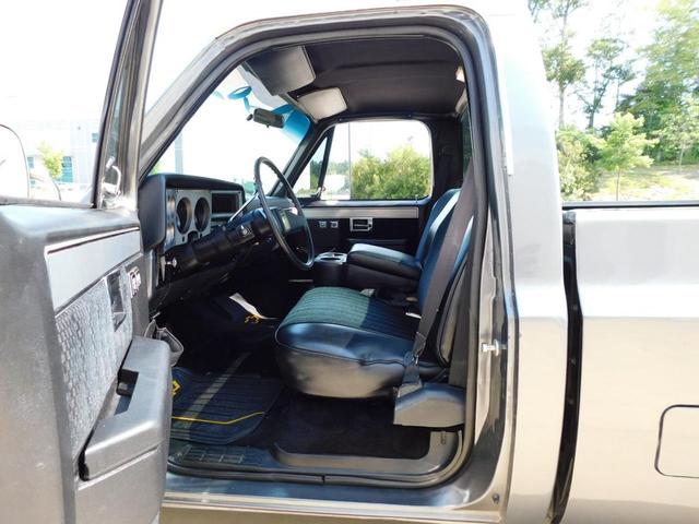 Photo of 1986 Gray Chevrolet C10/K10