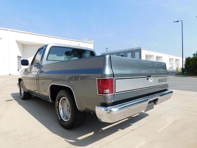 Photo of 1986 Gray Chevrolet C10/K10