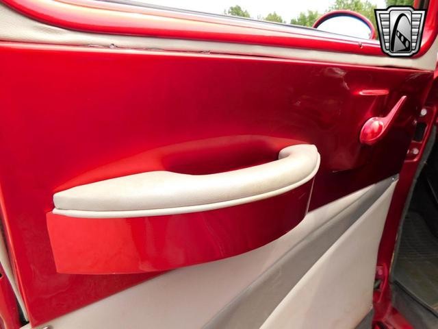 Photo of 1953 Red Chevrolet 3100
