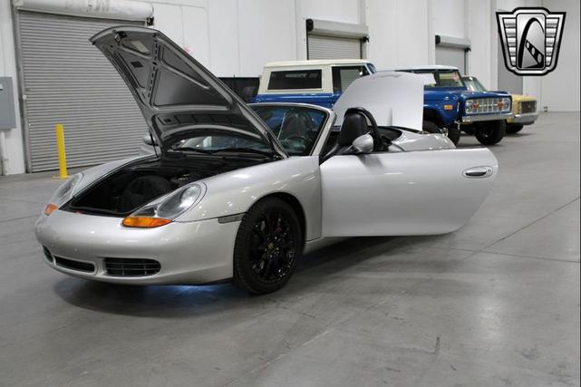 Photo of 2001 Gray Porsche Boxster