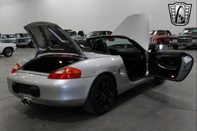 Photo of 2001 Gray Porsche Boxster