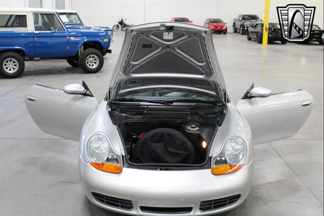 Photo of 2001 Gray Porsche Boxster