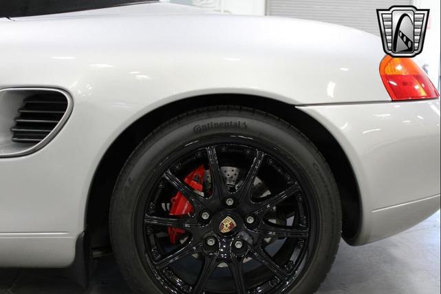 Photo of 2001 Gray Porsche Boxster