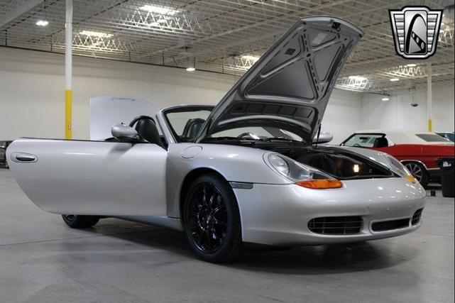 Photo of 2001 Gray Porsche Boxster