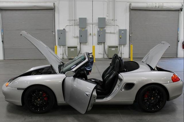 Photo of 2001 Gray Porsche Boxster