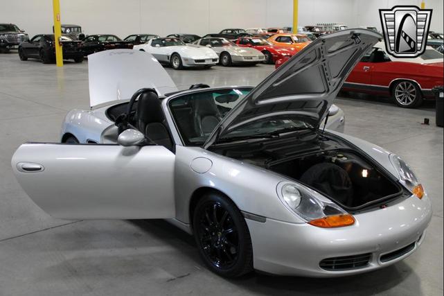 Photo of 2001 Gray Porsche Boxster
