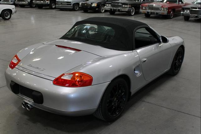 Photo of 2001 Gray Porsche Boxster