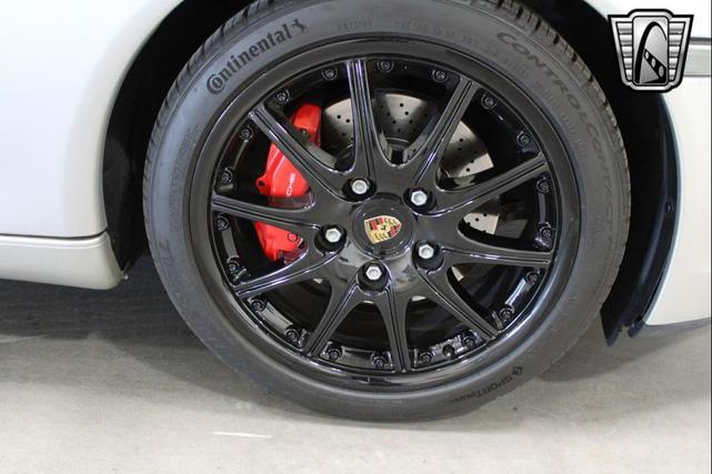 Photo of 2001 Gray Porsche Boxster