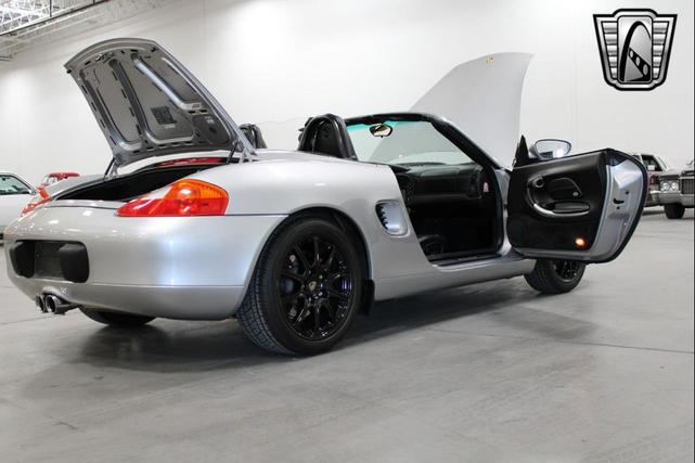 Photo of 2001 Gray Porsche Boxster