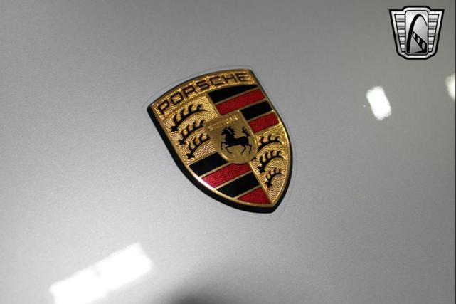 Photo of 2001 Gray Porsche Boxster