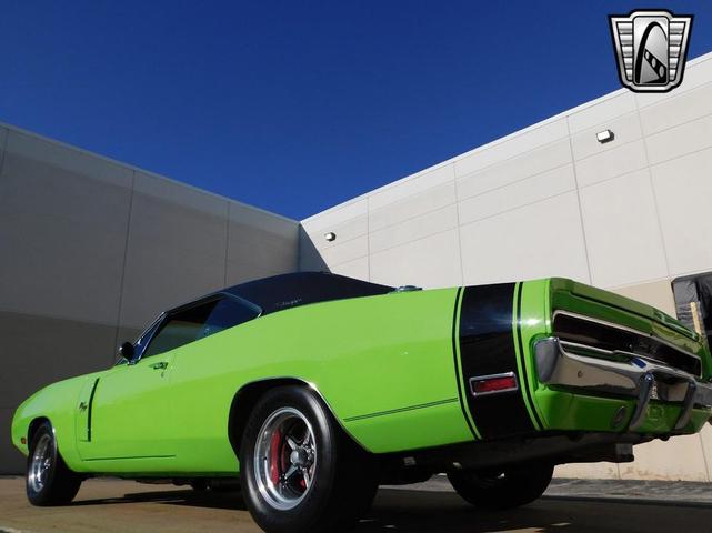 Photo of 1970 Sub lime green Dodge Charger