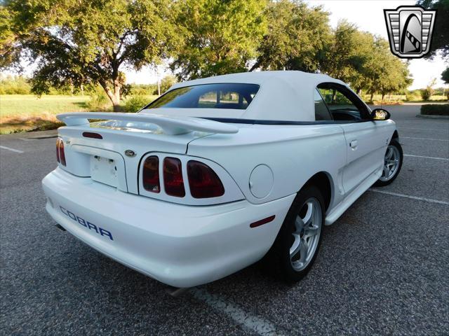 Photo of 1997 White Ford Mustang