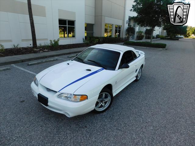 Photo of 1997 White Ford Mustang