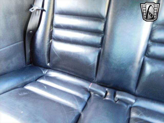 Photo of 1997 White Ford Mustang