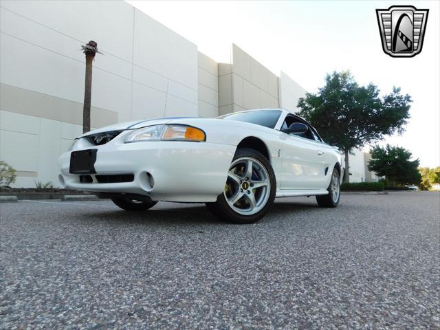 Photo of 1997 White Ford Mustang