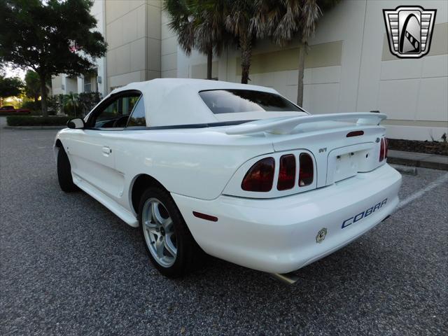Photo of 1997 White Ford Mustang