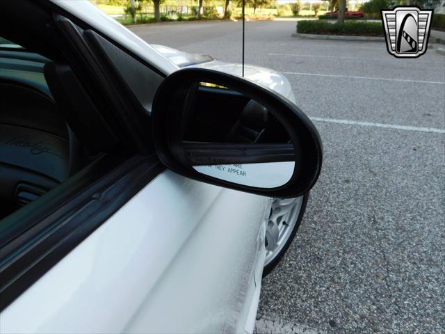 Photo of 1997 White Ford Mustang