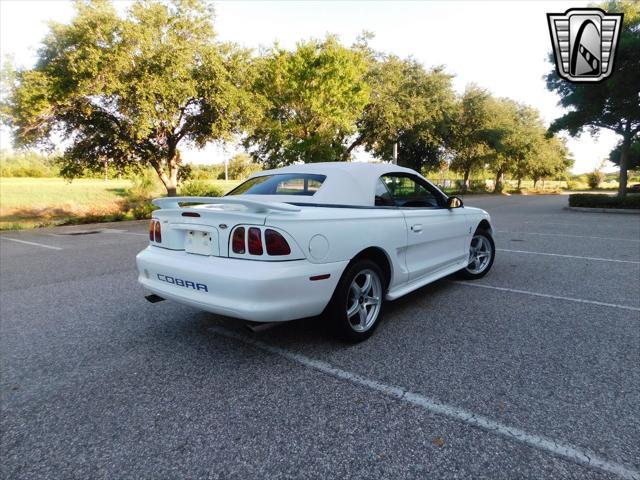 Photo of 1997 White Ford Mustang