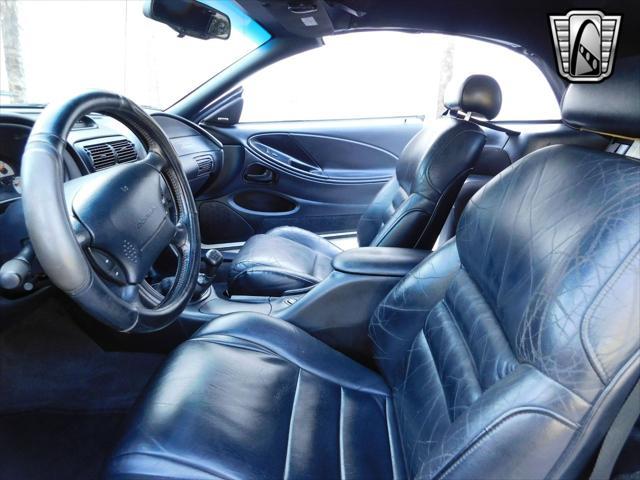 Photo of 1997 White Ford Mustang