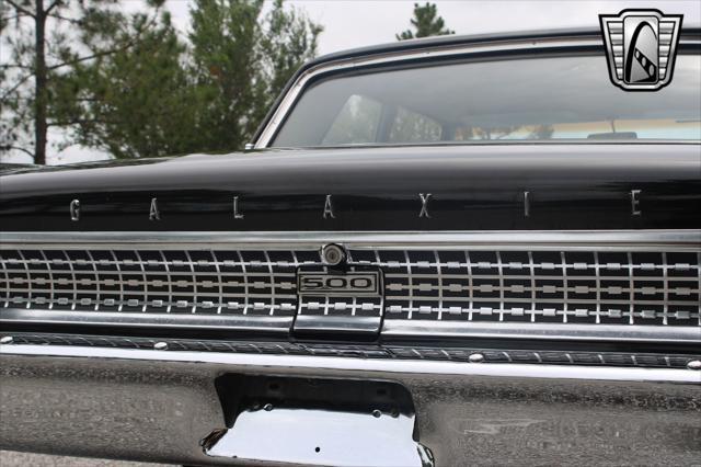 Photo of 1963 Black Ford Galaxie 500 XL