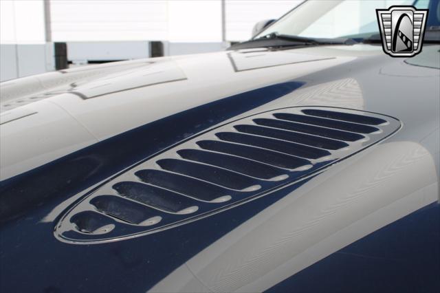 Photo of 2006 Grey Jaguar XKR